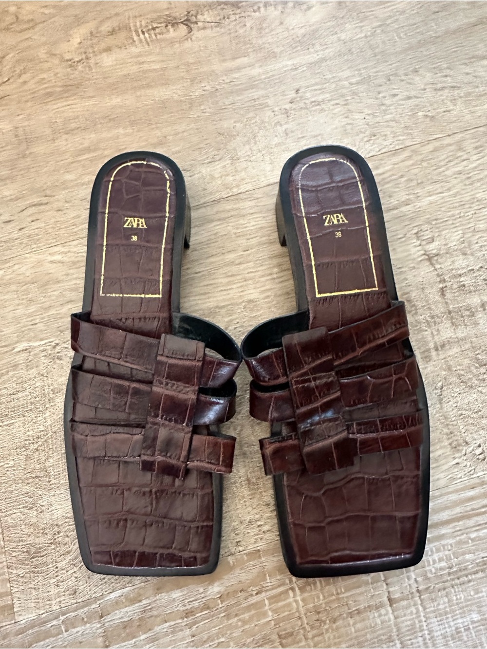 ZARA Brown Croc-Embossed Leather Slide Sandals